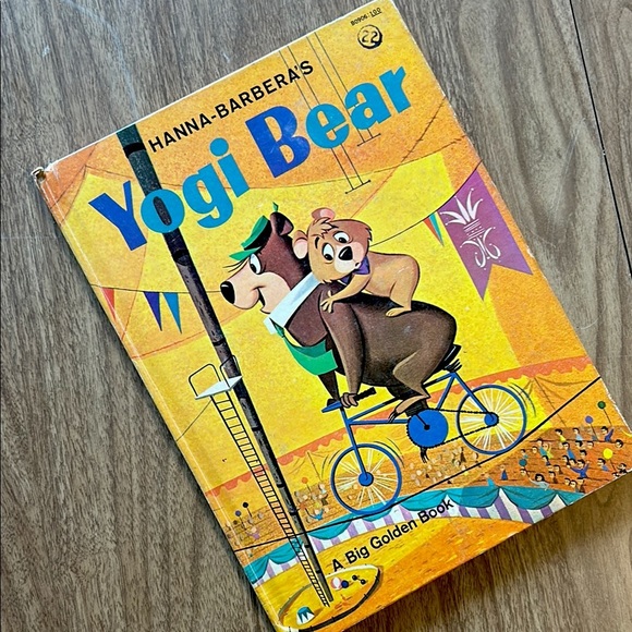 Vintage Other - Vintage 1961 Hanna-Barbara’s “Yogi Bear” A Big Golden Book Hardback Children’s